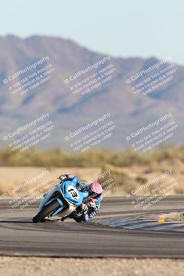 media/Dec-07-2025-CVMA (Sun) [[3e7d2de5dc]]/Race 16-Formula Middleweight/